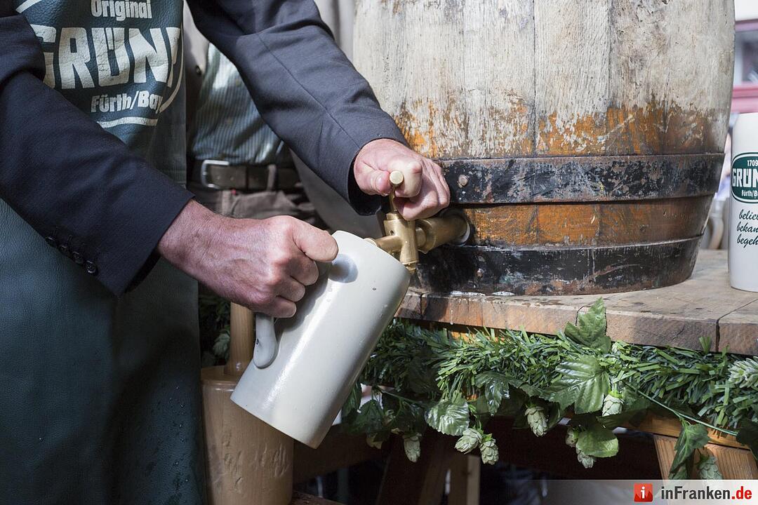 Fürther Michaeliskirchweih eröffnet