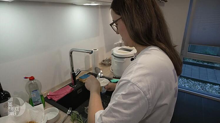 Oh nein! Wie Yase feststellt, ist die Stracciatella verdorben.