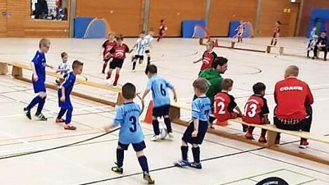 Auf Minitore wurde bei den Funino-Turnieren bei der DJK Franken Lichtenfels im Sportzentrum gespielt.  Foto: DJK