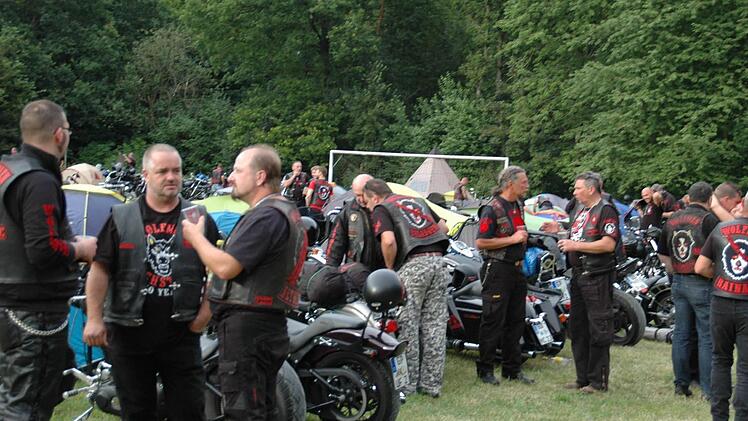 Party und Treffen des Maßbacher Hangmen MC am Kleinwenkheimer Gock. Foto: Daniel Wiener