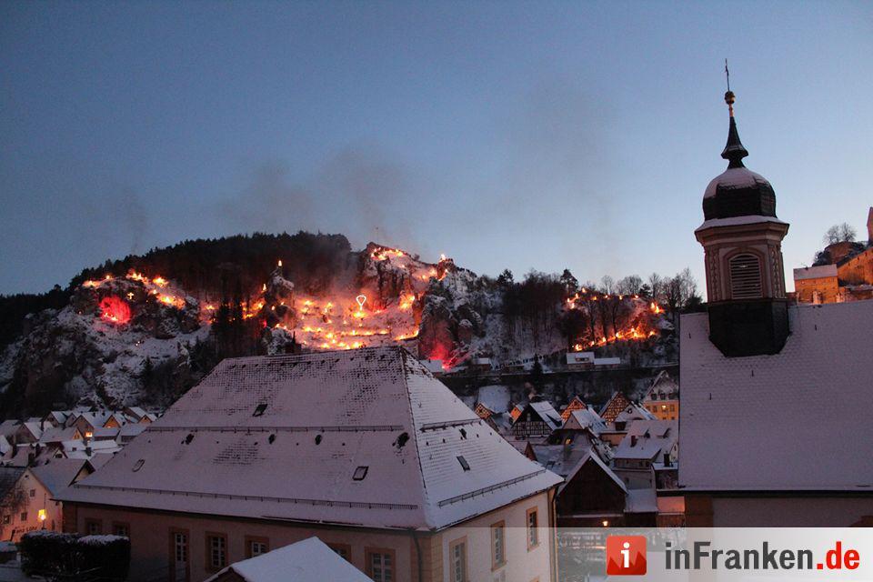 Beschluss der Ewigen Anbetung in Pottenstein - Lichterfest  in der Fränkischen Schweiz