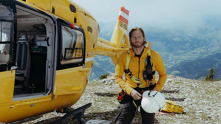 Als Bergretter Markus Kofler z&auml;h&ouml;t Sebastian Str&ouml;bel zu den beliebtesten TV-Stars des Landes.