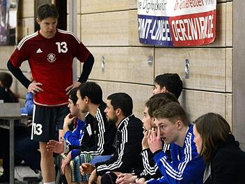 Spielertrainer Ingo Kundmüller (li.) und seine TSH-Herren hatten sich im Topspiel gegen Bruck viel vorgenommen, unterlagen dem Tabellenführer aber wie schon im Hinspiel der Bezirksoberliga.  Foto: herzopress