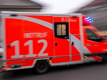 Unfall nahe Ebersdorf bei Coburg: Vorfahrt missachtet, 3 Verletzte im Krankenhaus