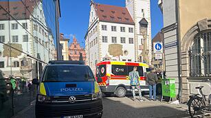 Bei Sonnenschein feierten rund 100.000 Menschen den Fasching