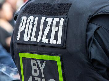 Polizei rechnet mit Verkehrsbehinderungen wegen Versammlung Polizei rechnet mit Verkehrsbehinderungen wegen Versammlung