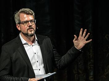 Coburgs neuer Intendant Bernhard Loges tritt im September offiziell sein neues Amt am Landestheater an. Erstmals übernimmt er am 3. September die Begrüßung des Ensembles zum Probenauftakt.Foto: Archiv/JOchen Berger