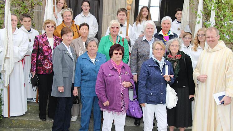 Vor 65 Jahren sind diese Kronacher zum ersten Mal zum Tisch des Herrn gegangen.