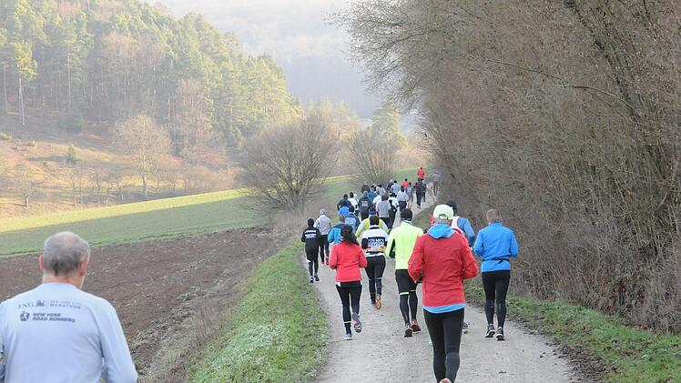 mpressionen vom Fuschter Silvesterlauf. Fotos: ssp