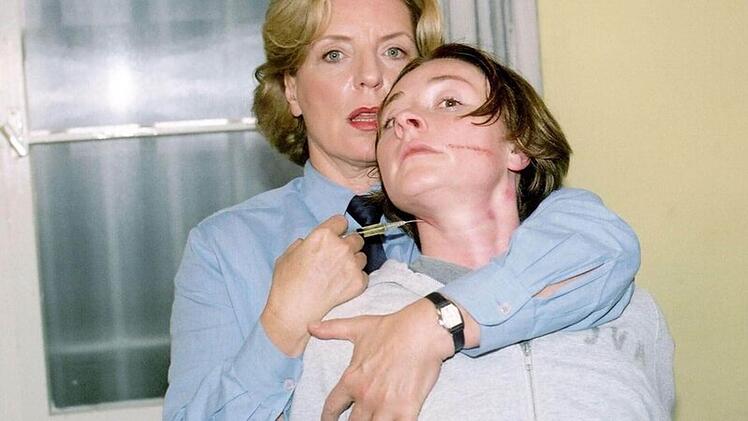 In der RTL-Serie "Hinter Gittern - Der Frauenknast" spielte Peggy Lukac (links) zehn Folgen lang die Schlie&szlig;erin Irene spielte.