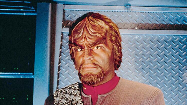 Der Klingone Worf war nicht nur in "The Next Generation" dabei, sondern auch im Nachfolger "Deep Space Nine". Insgesamt hat Darsteller Michael Dorn in 354 "Star Trek"-Episoden mitgewirkt. Somit ist der stolze Krieger der heimliche Star der Serie.