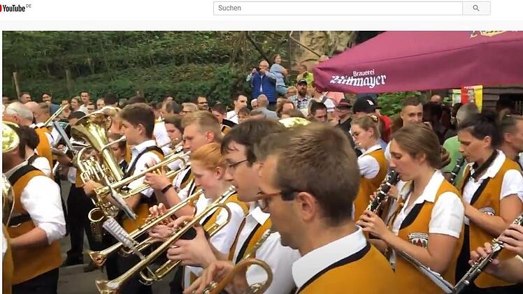 Der Musikverein Buckenhofen wollte nicht auf seine Ständchen verzichten. Deshalb gibt es sie jetzt mit Konzerten aus dem Archiv.  Quelle: Screenshot