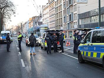 Sch&uuml;sse auf Taxi-Fahrgast