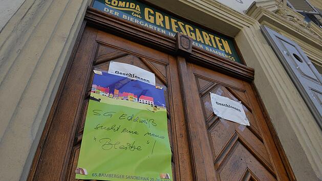 Wer es noch nicht weiß, kann es jetzt einem Sandkirchweih-Plakat an der verschlossenen "Griesgarten"-Tür entnehmen: Die Schützengesellschaft "Edelweiß" sucht dringend eine neue Bleibe. Foto: Ronald Rinklef