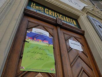 Wer es noch nicht weiß, kann es jetzt einem Sandkirchweih-Plakat an der verschlossenen "Griesgarten"-Tür entnehmen: Die Schützengesellschaft "Edelweiß" sucht dringend eine neue Bleibe. Foto: Ronald Rinklef