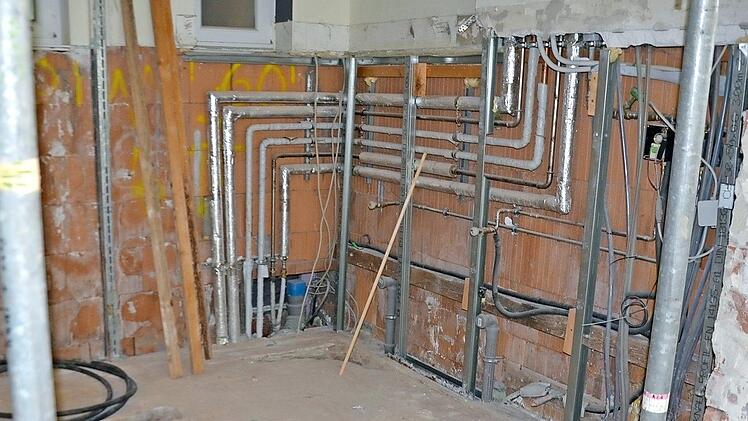 Komplett freigelegt wurde der Sanitärbereich.