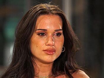 Schon seit Wochen hielten sich die Ger&uuml;chte hartn&auml;ckig, dass die aktuelle Staffel von "Princess Charming" (RTL+) bei den Dreharbeiten vorzeitig abgebrochen worden sei. Nun hat sich die Bef&uuml;rchtung vieler Fans bewahrheitet.