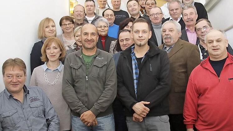 Viele langjährige Mitarbeiter der Firmengruppe Debus wurden im Rahmen einer Feier auf Kloster Banz ausgezeichnet.  Foto: Michael Stelzner