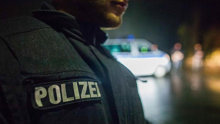 Innenminister Herrmann hat nach einem Ortsbesuch in Bamberg mehr Polizei für mehr Sicherheit versprochen. Symbolfoto: Philipp von Ditfurth/dpa