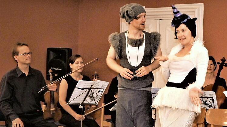 Das Projekt "Kinderkultur" macht Lust auf mehr. Am Sonntag fiel im Ahnensaal der Startschuss mit dem "Karneval der Tiere". Auf der Bühne standen Musiker der Bamberger Symphoniker und das Moderatorenteam "Katz und Esel". Foto: Werner Reißaus