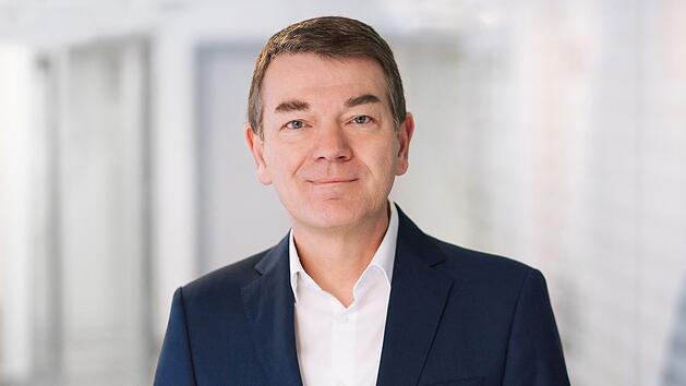 J&ouml;rg Sch&ouml;nenborn h&ouml;rt als WDR-Programmdirektor auf und wird "Tagesthemen"-Moderator.