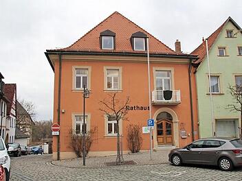 Die Verwaltungsgemeinschaft investiert heuer rund 70 000 Euro in das Stadtsteinacher Rathaus. Foto: BR-Archiv