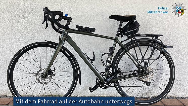 Fahrradfahrer auf A9 im Kreis N&uuml;rnberger Land unterwegs