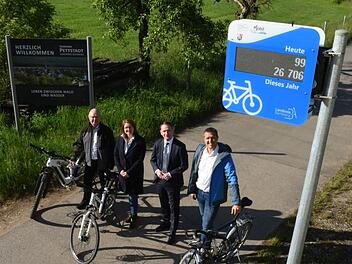 Kreis Bamberg: Erste automatische Fahrradz&auml;hlstelle eingeweiht