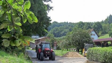 Die Landwirte sind auf diese Verbindung angewiesen. Foto: Anette Schreiber
