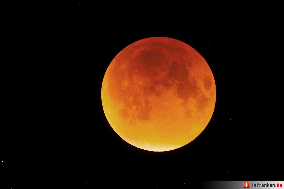 Leserfotos: Blutmond über Franken