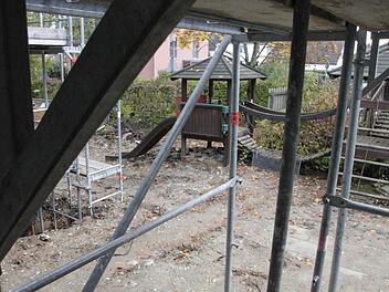 Die Bauzeit in der Tagesstätte St. Josef verlängert sich bis ins nächste Jahr.  Fotos: Josef Hofbauer