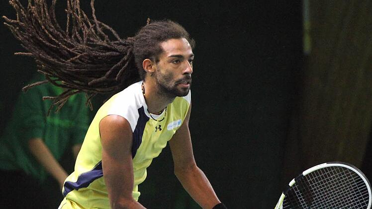 Im Vorjahr Halbfinalist: Kann Dustin Brown heuer als Topgesetzter in Eckental den Siegerscheck entgegennehmen?  Foto: Bertram Wagner