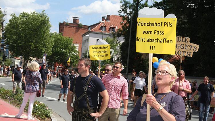 Sie lieben das Mönchshof-Bier.