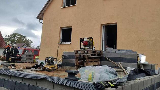 Feuerwehreinsatz in M&uuml;hlhausen: Brand in Wohnhaus