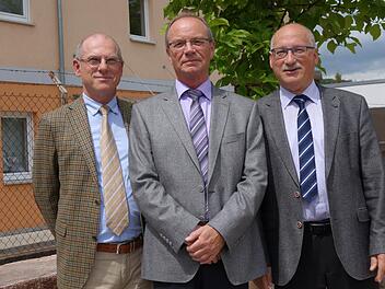 Bei der Verabschiedung (von links): Bernd Paul, Geschäftsleiter am Amtsgericht Bad Kissingen, Guntram Meder und Amtsgerichtsdirektor Dr. Matthias Göbhardt. Foto: Amtsgericht