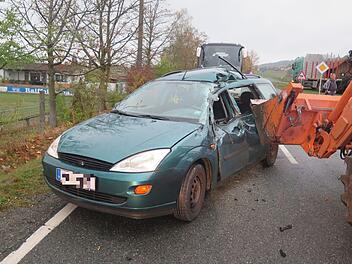 Das Auto war nach dem Zusammensto&szlig; nicht mehr fahrbereit und musste abgeschleppt werden. Foto: privat