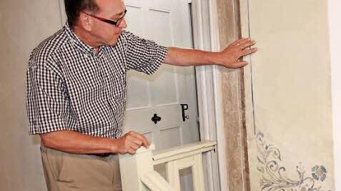 Spuren der früheren Bewohner wurden teilweise erhalten, erklärt Vorsitzender Martin Kuchler.