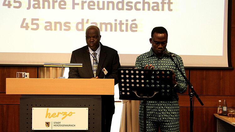 Botschaftsrat Souleymane Hebié und Jean-Désiré