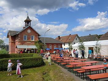 Das Dorffest in Mährenhausen lockt alljährlich viele Besucher an. Foto: privat