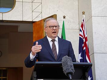 Premierminister Albanese h&auml;lt Pressekonferenz