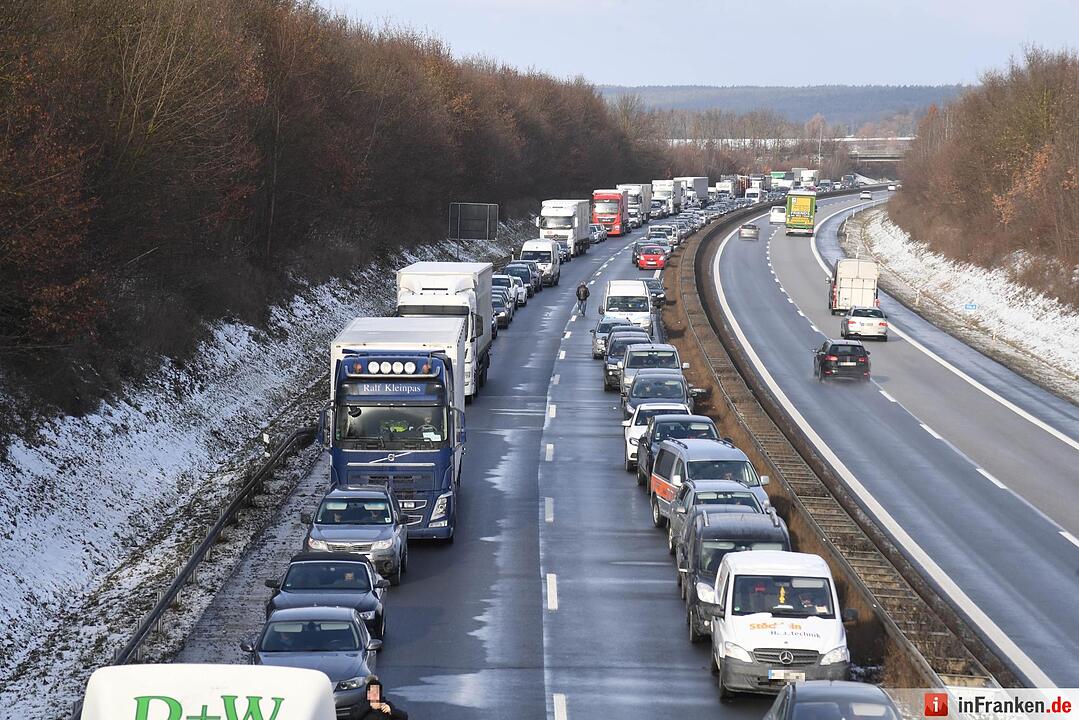 Unfallserie auf A73 bei Buttenheim