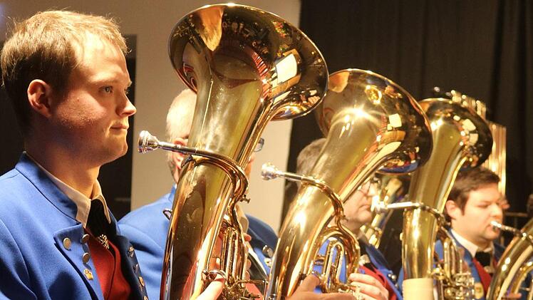 Tenorhörner in Reih und Glied. Foto: Janina Reuter-Schad