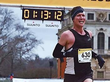Jörg Schaller absolvierte in Dresden einen hervorragenden Halbmarathon. Er lief die Strecke in 1:13:11 Stunden.