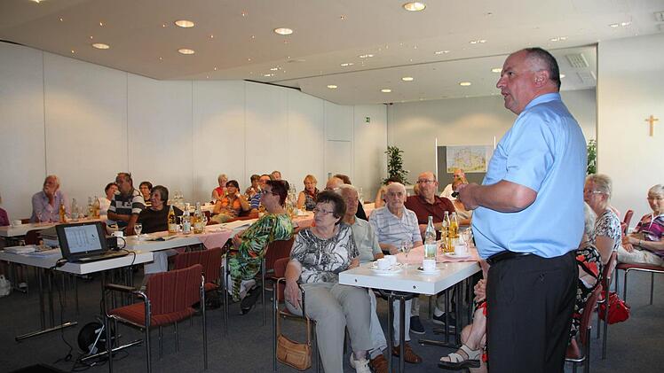 Info-Veranstaltung zum Service-Wohnen in Haus Waldenfels, Bad Brückenau, im August 2015 Foto: Ulrike Müller