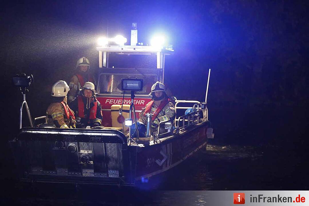 Pkw rollt bei Theres in Main: 23-Jährige stirbt