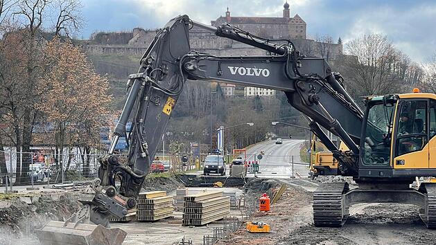Die Hofer Straße ist Großbaustelle. Foto: Jürgen Gärtner