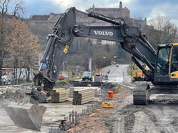 Die Hofer Straße ist Großbaustelle. Foto: Jürgen Gärtner