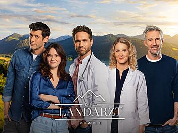 "Die Landarztpraxis" Sie spielen die Hauptrollen in der neuen, vierten Staffel der SAT.1-Vorabendserie "Die Landarztpraxis", von links: Michael Raphael Klein, Diane Willems, Oliver Franck, Juliane Fisch und Ben Braun.