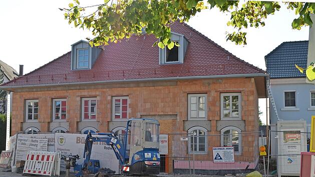 Die bisherigen und noch anstehenden Kosten für das Redwitzer Bürgerhaus sind im Gemeinderat aufgeschlüsselt worden. Foto: Thomas Micheel