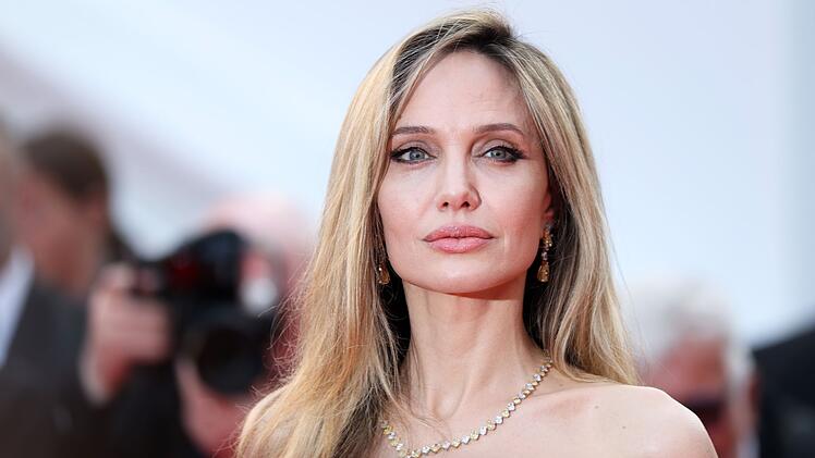 Fr&uuml;he war Angelina Jolie eine Skandalnudel, heute ist sie ein Star mit divenhafter Ausstrahlung.